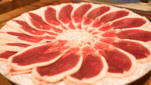 鴨すきの名門「とりなご」